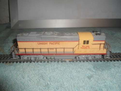 ATHEARN DC Diesel locomotive "UNION PACIFIC"