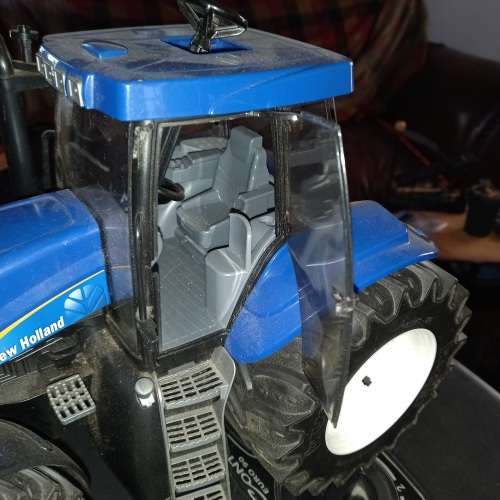 Bruder New Holland tractor