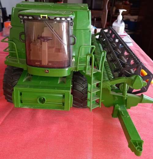 Bruder Toys John Deere Combine harvester