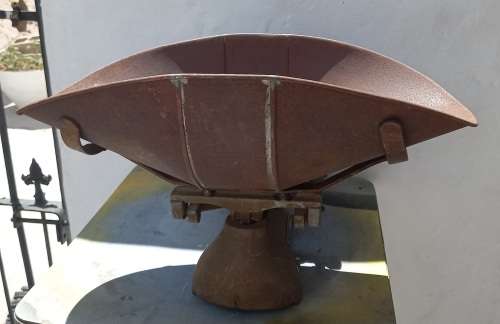 Vintage Grocery scale