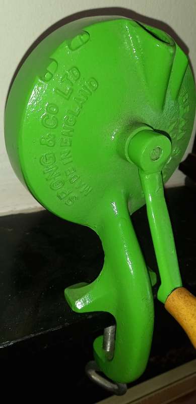 Spong no.633 bean slicer