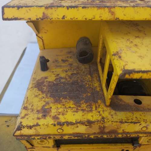 MIGHTY TONKA TOYS DUMPTRUCK