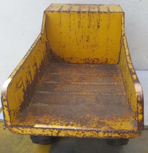 MIGHTY TONKA TOYS DUMPTRUCK
