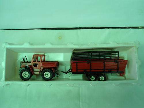 1/32 scale Tractor and trailer