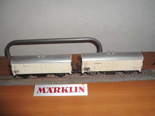Two Marklin HO Reefer wagons