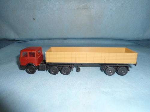A Lima HO Fiat T/T and trailer