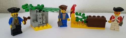 LEGO 1747 TREASURE SURPRISE LEGO 6237 PIRATES PLUNDER LEGO 6008 ROYAL KING