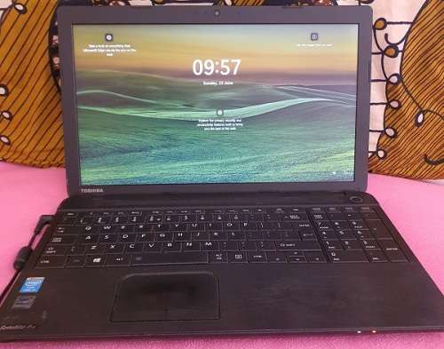 Toshiba Satellite Pro C50 | i3-4000M | 2.40 GHz | 8GB RAM | 500GB HDD (READ***)