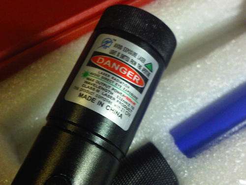 800mw GREEN LASER - BURNING POWER