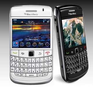 * BLACKBERRY BOLD 9700 BRAND NEW (BLACK & WHITE MODELS AVAILABLE) 100% SATISFACTION GUARANTEED !