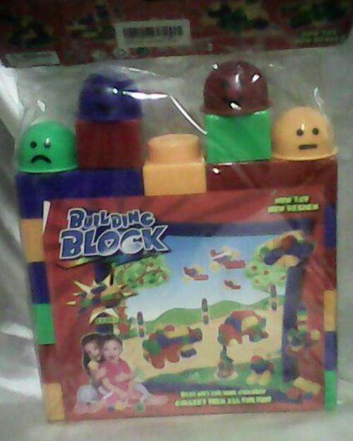 BIG BUILDING BLOCKS HOURS OF FUN