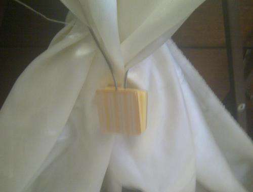 !!!WOW LOW STARTING BID!!! MAGNETIC Tie Backs