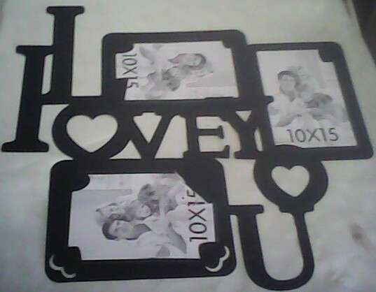 Stunning PICTURE FRAME A MUST HAVE (i love you)