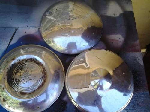 vintage hubcaps x 3