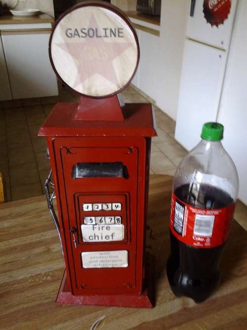 tin plate petrol pump