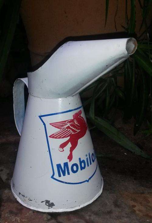 Vintage Style Mobil Oil Pourer.