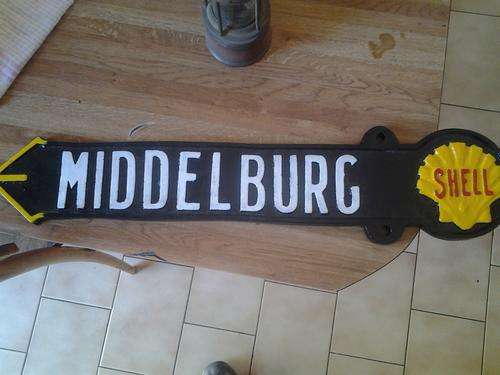 antique style middelburg road sign