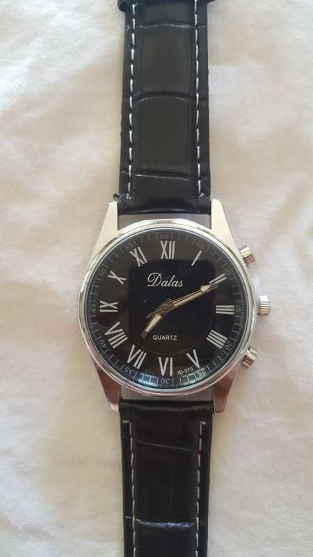 Brand New - Dallas Luxury Leather Mens Quartz Analog Wristwatch - White Face