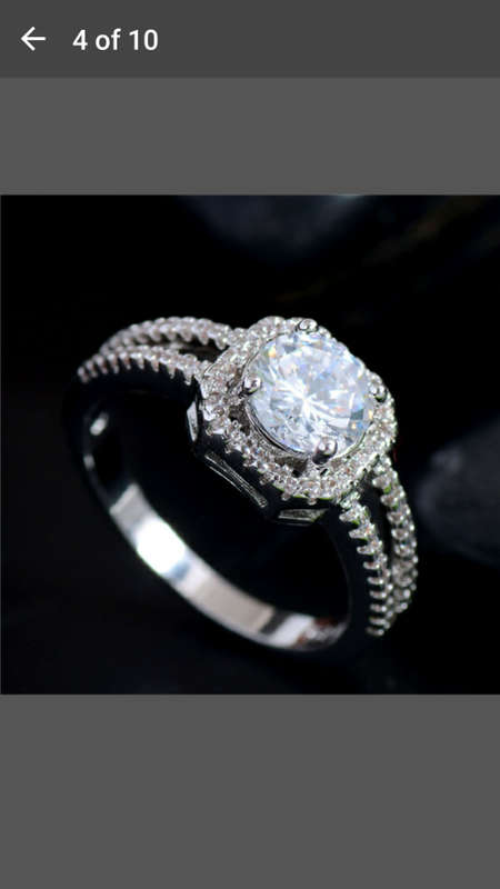 925 Sterling Silver Brilliant Cubic Zirconia Women's Finger Ring - Size 7