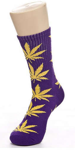 Weed leaf socks Men's Ladies Maple Leaf Socks Long Skateboard Hip-hop Male Woman white green