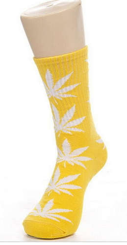 Weed leaf socks Men's Ladies Maple Leaf Socks Long Skateboard Hip-hop Male Woman white green