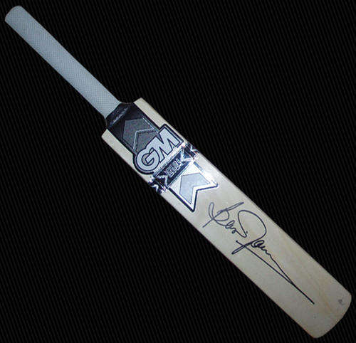 BRIAN LARA SIGNED MINI BAT