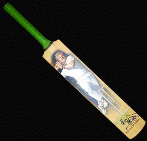 SIR IAN BOTHAM ORIGINAL OIL PAINTED BAT, PLUS SIGNED BY SIR IAN BOTHAM