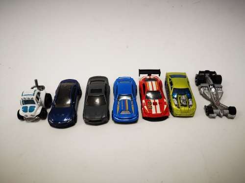 Lot of 7 Hot wheels models cars.