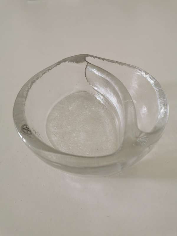 Glasi Hergiswil Roberto Niederer studio glass dish.