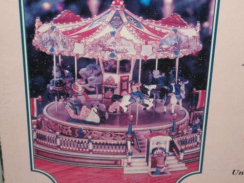 Mr Christmas - Holiday Around the Carousel
