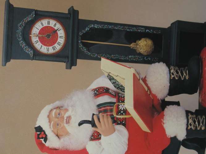 Animated Santa with Grandfather Clock