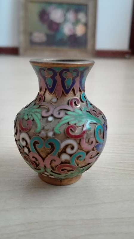 Vintage Miniature Chinese Cloissone Vase