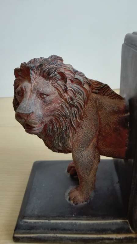 Set Lion Figurine Bookend