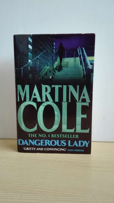 Dangerous Lady: Martina Cole (Paperback)