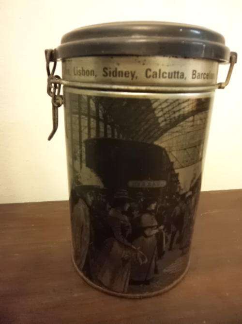 Beautiful tin
