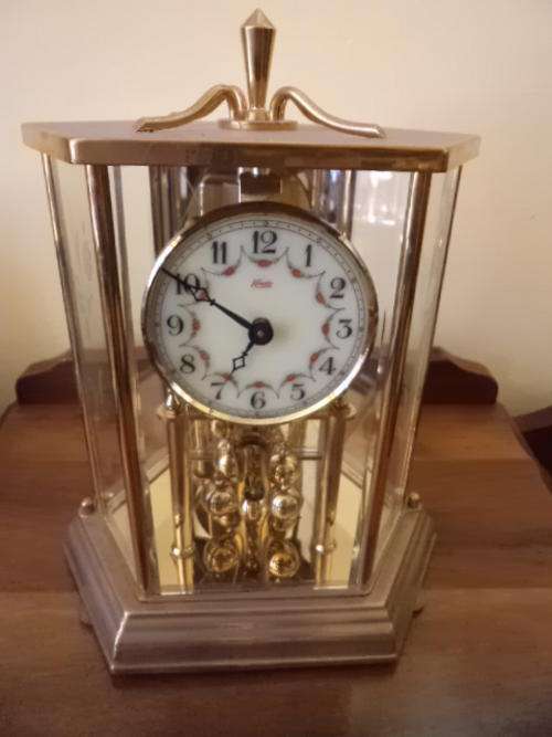 Kundo Mantle Clock