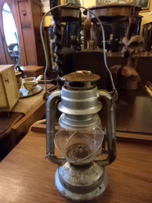 Flying Crane 225 kerosene railroad lantern