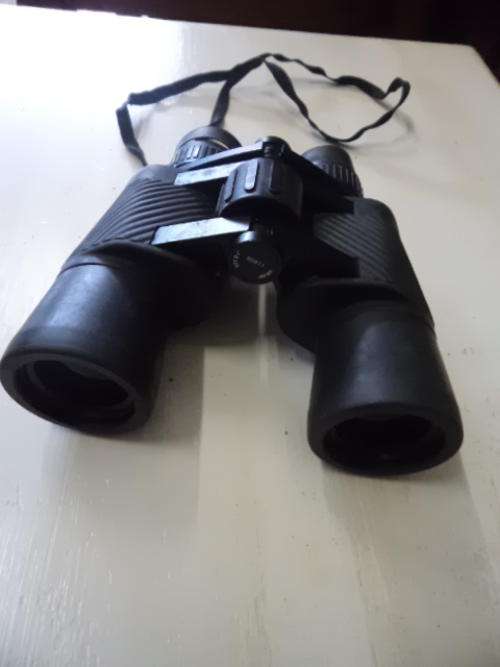 Tasco Binoculars (in pouch) 8 x 32mm