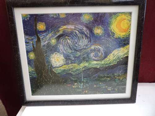 Framed Vincent Van Gogh: Starry Night