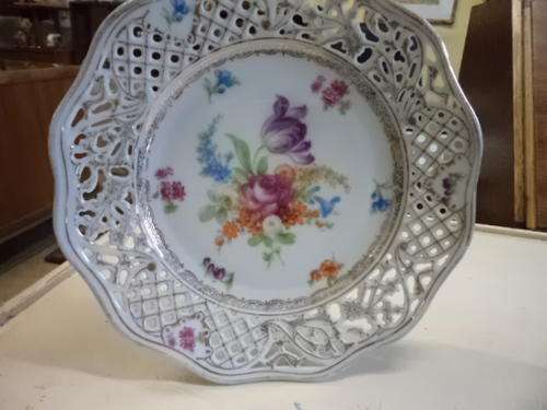 Pretty Floral Dresden Plate