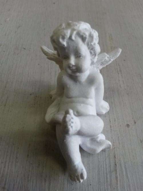 Miniature Angel Figurines
