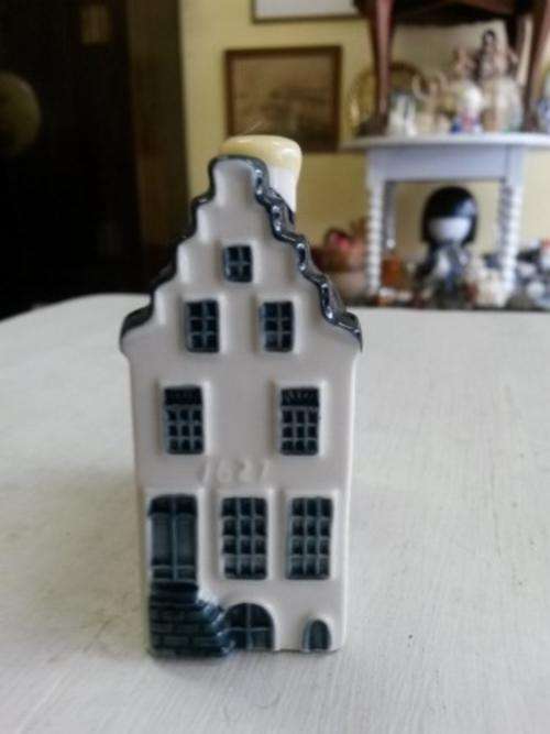 Blue Delft`s Made for KLM by Bols House No. 2