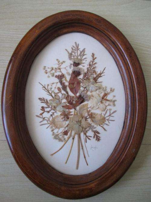 Wooden Oval Frame (with dried flowers) 22cm x 28cm