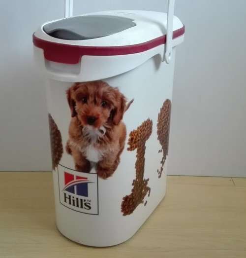 Curver Pet Food Storage Container (For Dogs or Cats)