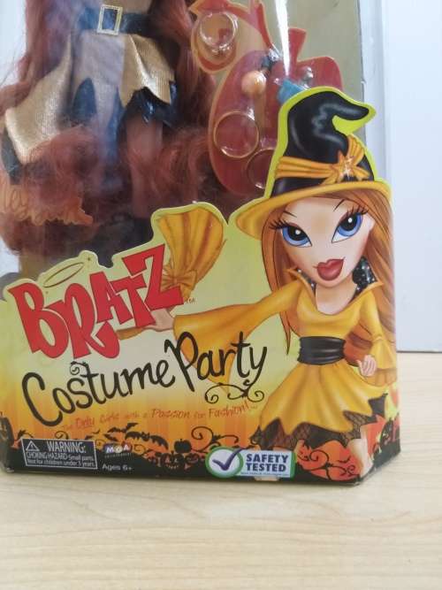 Bratz Costume Party Doll - Wicked Witch (height 25cm)