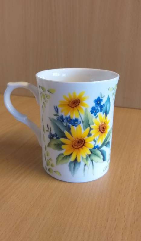 Staffordshire Fine Bone China Mug (Made in England)