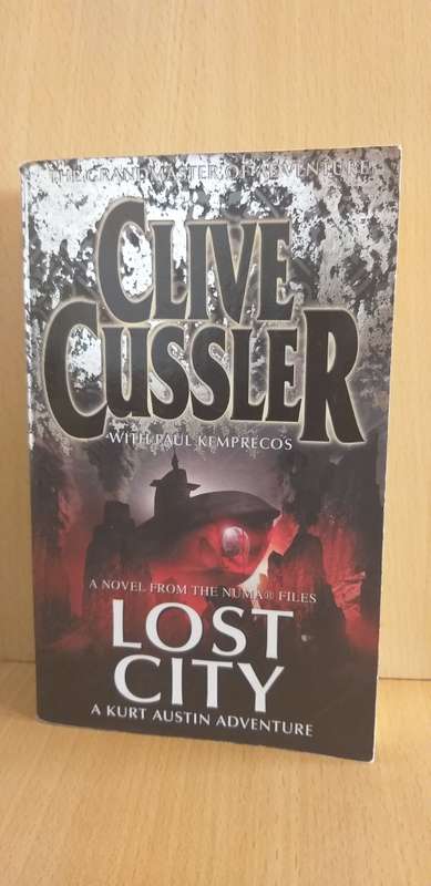 Lost City by Clive Cussler (Paperback)