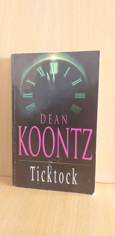 Tick Tock by Dean Koontz (Paperback)