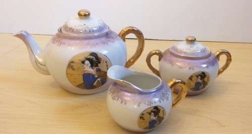 Porcelain Chinese Tea Set (Teapot, Sugar, Milk Jug)