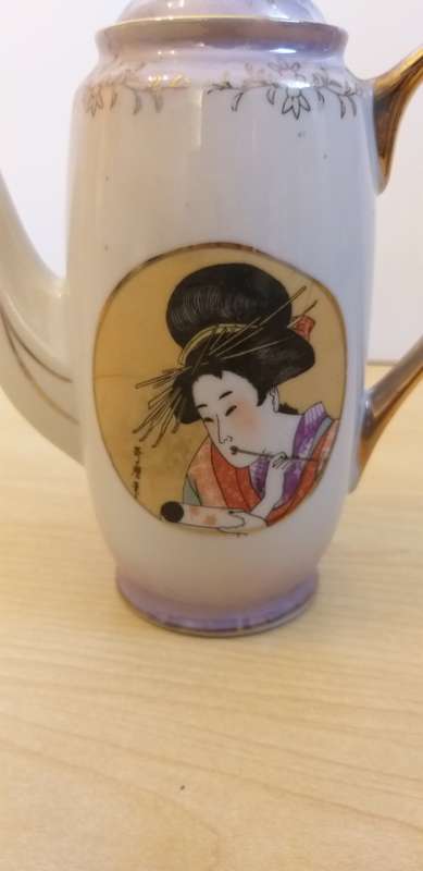 Porcelain Chinese Tea Set (Teapot, Sugar, Milk Jug)
